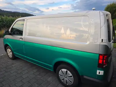 VW T6.1 Diesel — Camper aménagé, prêt à voyager, 61'200 km seulement — rear view