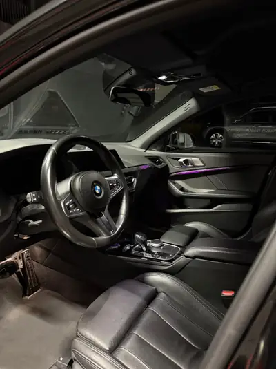 BMW M135i xDrive M Performance — Berline sportive 306 ch, faible kilométrage — detail
