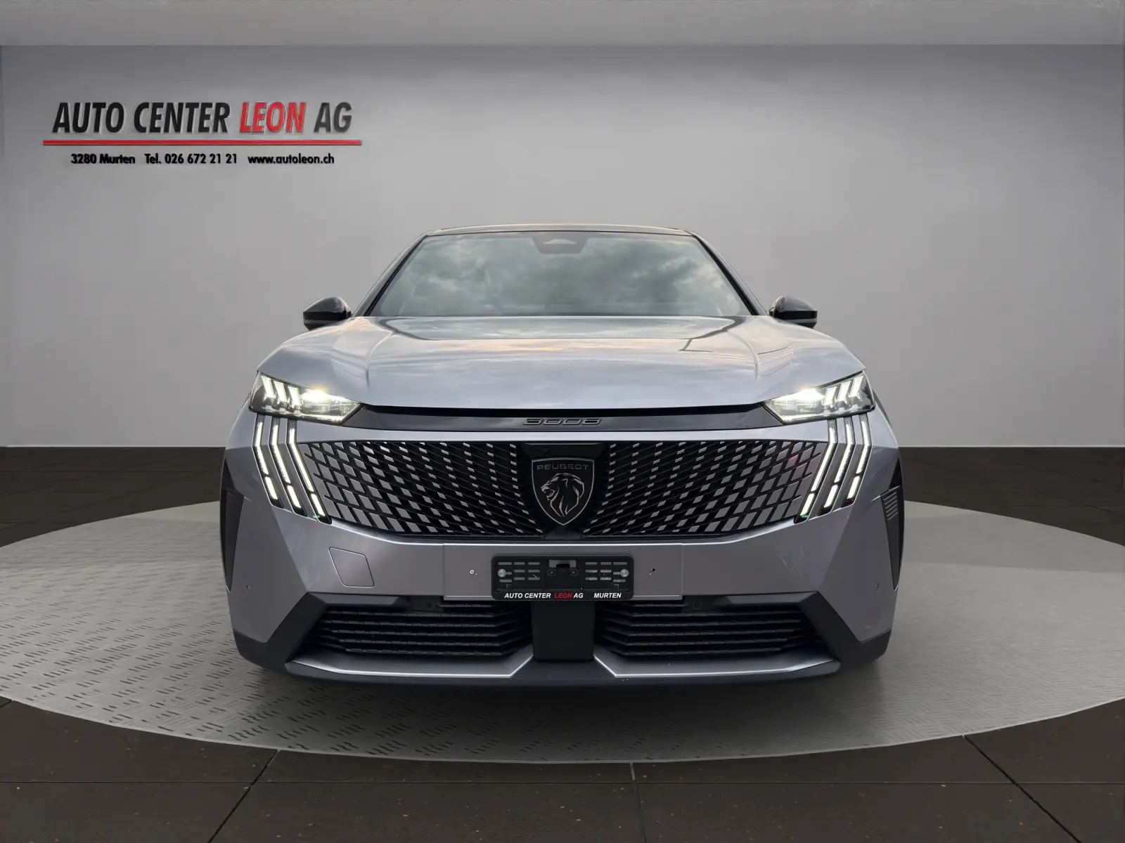 Peugeot 3008 145 e-DCS6 Hybrid GT — SUV hybride efficient avec 9'600 km