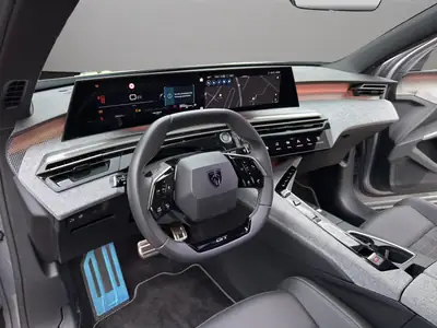 Peugeot 3008 145 e-DCS6 Hybrid GT — SUV hybride efficient avec 9'600 km — Miniature 10