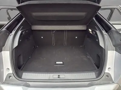 Peugeot 3008 145 e-DCS6 Hybrid GT — SUV hybride efficient avec 9'600 km — Miniature 19