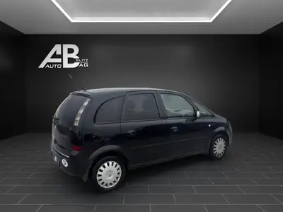 Opel Meriva 1.8i 16V Cosmo — Monospace polyvalent, boîte automatique, sans sinistre — Armaturenbrett