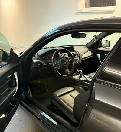 BMW M235i — Coupé sportif 326 ch, faible kilométrage et historique sans sinistre — interior