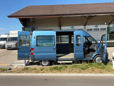 FIAT Ducato 1998 — Minibus 13 places diesel robuste, entretien réduit — interior
