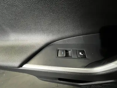 Toyota RAV-4 2.5 Plug-In Hybrid Platinum 2024 — SUV écologique, première main, 21 500 km — Miniatura 14