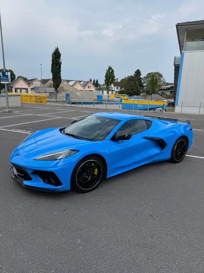 Chevrolet Corvette C8 Stingray 3LT Z51 — Légendaire américaine, 481 ch et pack sport complet — vista esterna