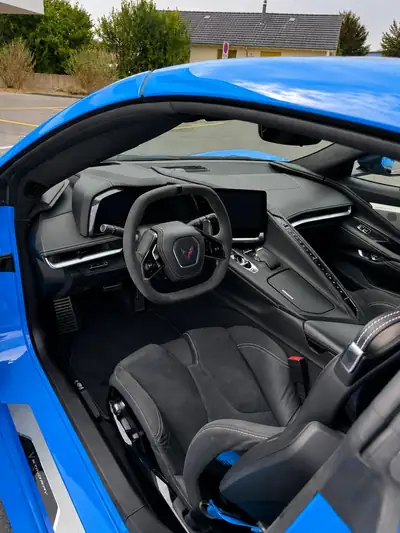 Chevrolet Corvette C8 Stingray 3LT Z51 — Légendaire américaine, 481 ch et pack sport complet — Miniatura 8