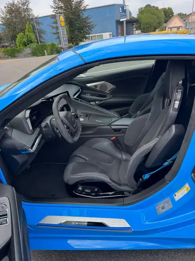 Chevrolet Corvette C8 Stingray 3LT Z51 — Légendaire américaine, 481 ch et pack sport complet — Miniatura 9