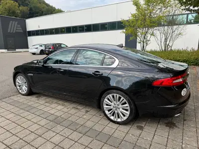 Jaguar XF 3.0 V6 S/C Portfolio AWD — 340 ch, traction intégrale, 86'000 km — Seitenansicht