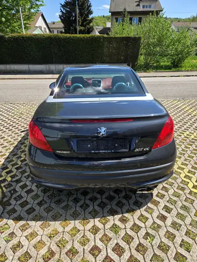 Peugeot 207 1.6 16V Sport — Cabriolet élégant, entretien irréprochable — rear view