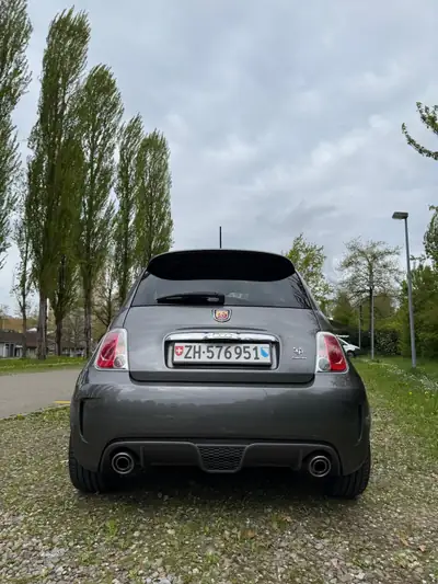 Fiat 500 Abarth 1.4 T-Jet 140 — Sportive compacte, boîte automatique, 35'000 km — dashboard