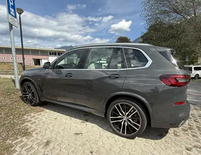 BMW X5 xDrive40d — SUV premium diesel hybride, 48 000 km seulement — dashboard