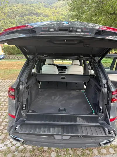 BMW X5 xDrive40d — SUV premium diesel hybride, 48 000 km seulement — Thumbnail 11