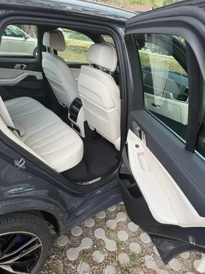 BMW X5 xDrive40d — SUV premium diesel hybride, 48 000 km seulement — Thumbnail 14
