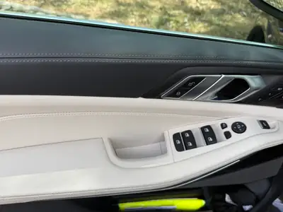 BMW X5 xDrive40d — SUV premium diesel hybride, 48 000 km seulement — Thumbnail 18