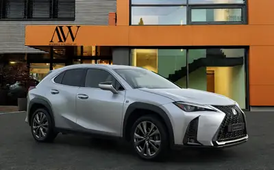 Lexus UX 250h F-Line 2024 — SUV Hybride Compact, Seulement 32'900 km — Miniature 9