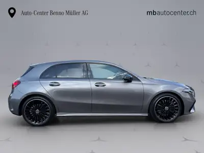 Mercedes-Benz A 250 AMG Line — Berline compacte hybride, 238 ch et transmission sport — Miniature 7