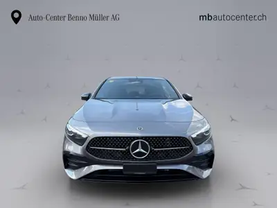 Mercedes-Benz A 250 AMG Line — Berline compacte hybride, 238 ch et transmission sport — Miniature 9
