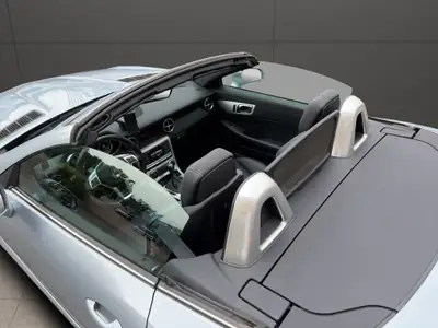 Mercedes-Benz SLK 200 Sport Star — Cabriolet élégant, moteur 184 ch, très bon état — tableau de bord