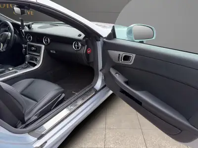 Mercedes-Benz SLK 200 Sport Star — Cabriolet élégant, moteur 184 ch, très bon état — Miniature 14