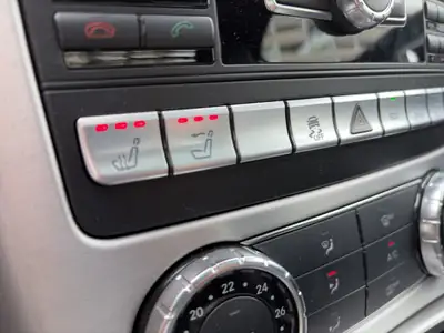 Mercedes-Benz SLK 200 Sport Star — Cabriolet élégant, moteur 184 ch, très bon état — Miniature 23