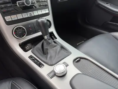 Mercedes-Benz SLK 200 Sport Star — Cabriolet élégant, moteur 184 ch, très bon état — Miniature 27