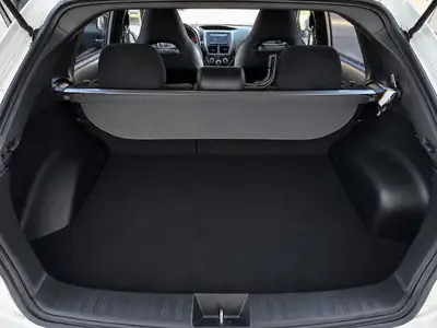 Subaru WRX STI 2012 — Berline sportive mythique, 301 ch et transmission manuelle — Miniatur 8