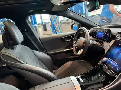 Mercedes-Benz C 200 AMG Line 4Matic — Berline premium hybride légère, 80'000 km — Miniature 7