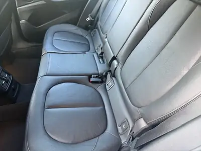 BMW X1 20d xDrive SAG — SUV compact diesel, transmission automatique, sans sinistre — Armaturenbrett