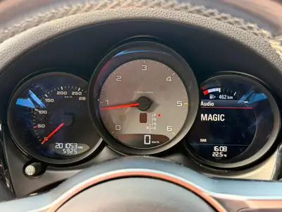Porsche Macan S Diesel PDK — SUV sportif premium, 201000 km, sièges chauffants et caméra — Miniature 9