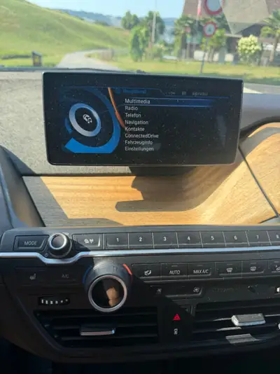 BMW i3 E-Motor 60 Ah — Citadine électrique innovante, 191'000 km — detail