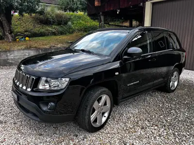 Jeep Compass 2.2 CRD Limited — SUV compact robuste, diesel économe, 195'000 km — vue extérieure