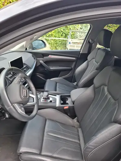 Audi Q5 2021 — SUV premium MHEV, 51300 km, transmission automatique — interni