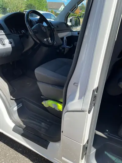 VW T5 2.0 TDI 140 CL — Monospace 7 places diesel, équipé et sans sinistre — Miniature 15