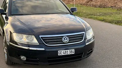 Volkswagen Phaeton 3.0 V6 TDI 4motion — Berline premium allemande, 385'000 km, jantes BBS R20 — Miniature 10