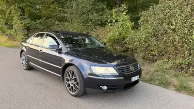Volkswagen Phaeton 3.0 V6 TDI 4motion — Berline premium allemande, 385'000 km, jantes BBS R20 — Miniature 16