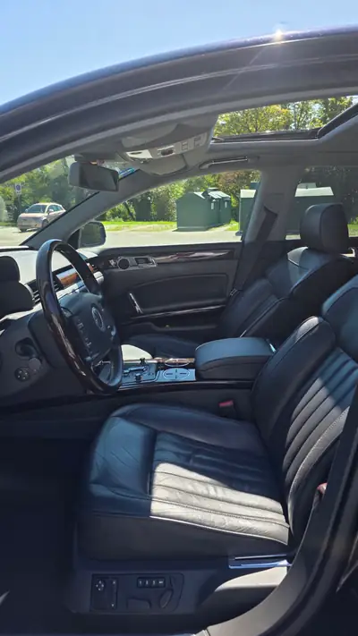Volkswagen Phaeton 3.0 V6 TDI 4motion — Berline premium allemande, 385'000 km, jantes BBS R20 — Miniature 19
