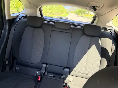 BMW X1 xDrive 20i Essential Edition — SUV polyvalent, 29 800 km seulement — Detail