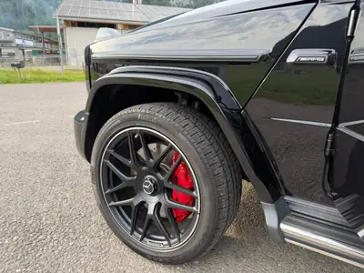 Mercedes-Benz G 63 AMG — Le SUV légendaire à moteur V8 biturbo haute performance — détail