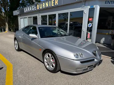 Alfa Romeo GTV 3.0 V6 24V Elegant — Coupé sportif 218 ch, sans accident — vue extérieure