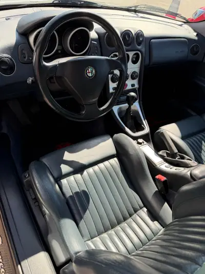 Alfa Romeo GTV 3.0 V6 24V Elegant — Coupé sportif 218 ch, sans accident — tableau de bord