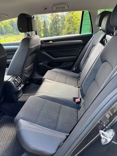 VW Passat Variant 2.0 TDI Alltrack — Break 4×4 diesel performant, régulièrement entretenu — dashboard