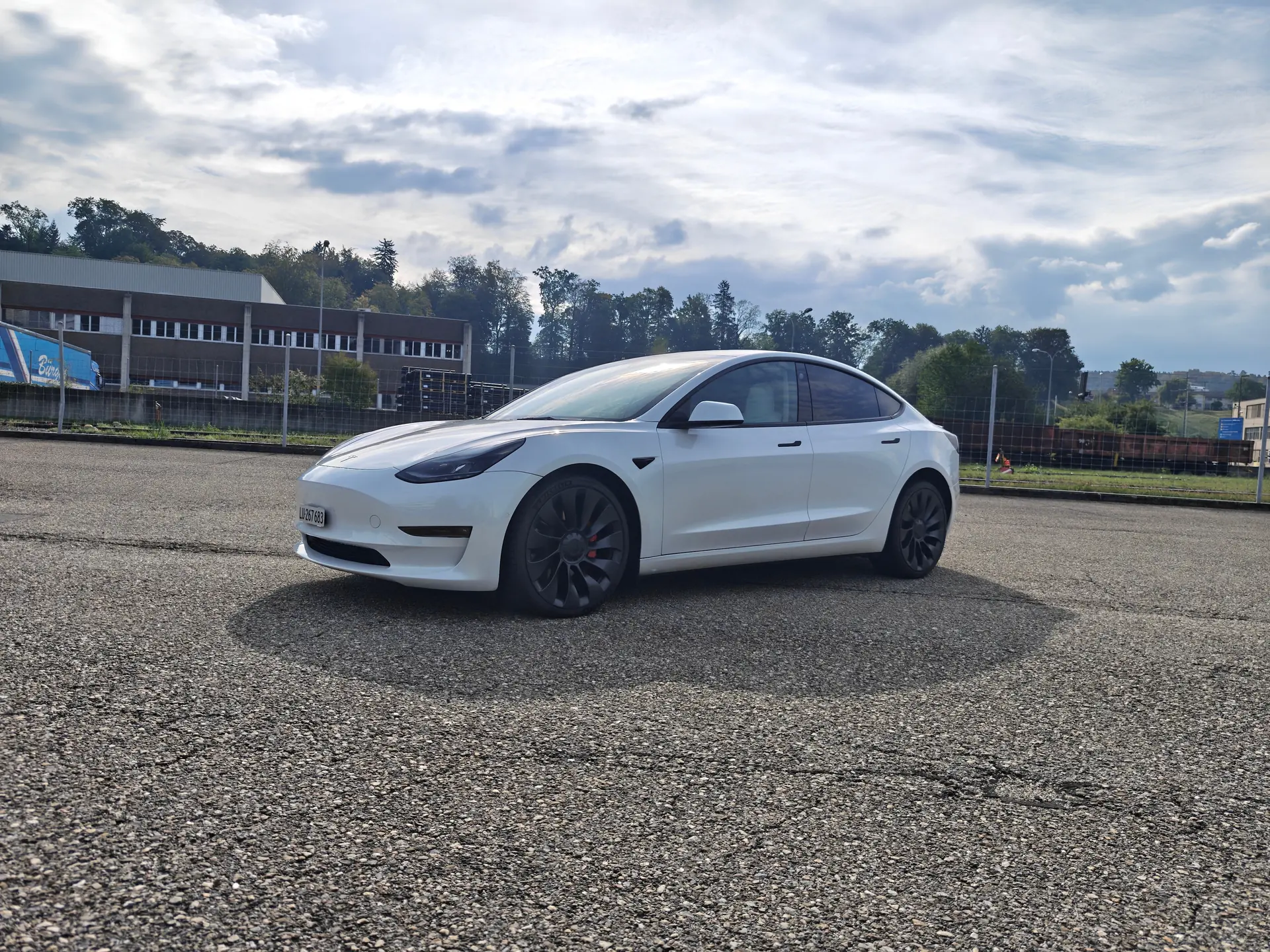 Tesla Model 3 2022 occasion Emmenbrücke — 1