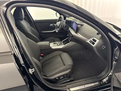 BMW M340d xDrive — Break sportif diesel hybride, 11 000 km, garantie 3 ans — Miniature 9