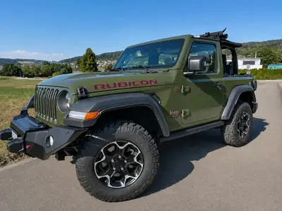 Jeep Wrangler Rubicon 2.0 Turbo 2024 — SUV 4x4 préparé avec seilwinde et accessoires off-road premium — Miniature 7