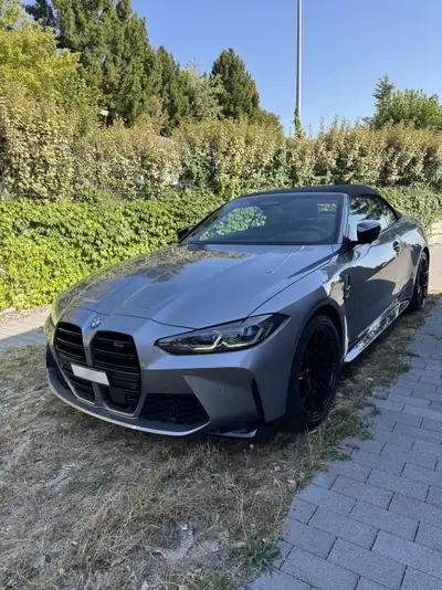 BMW M4 Competition xDrive Cabrio 2023 — Cabriolet haute performance, 31000 km — vista posteriore