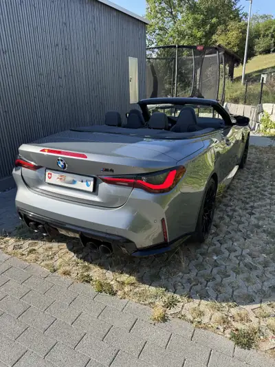 BMW M4 Competition xDrive Cabrio 2023 — Cabriolet haute performance, 31000 km — interni