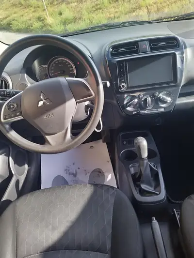 Mitsubishi Space Star 1.2 MIVEC — Citadine polyvalente, faible kilométrage et économe — intérieur