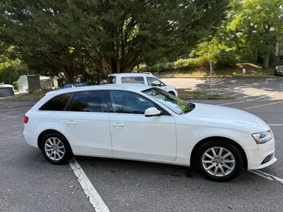 Audi A4 Avant 2.0 TDI — Break diesel efficace, entretien à jour — arrière