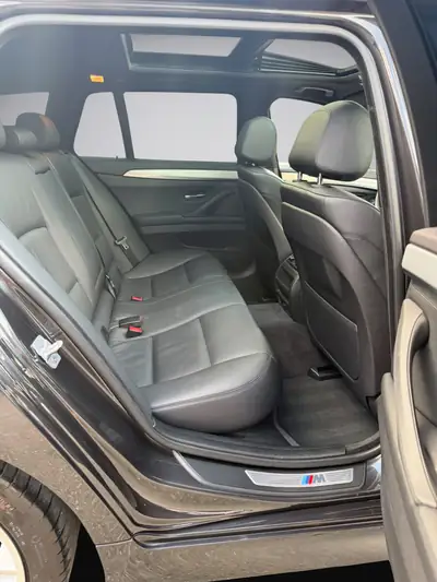 BMW 530d Touring xDrive — Break diesel performant, M Sport, faible consommation — Miniature 12